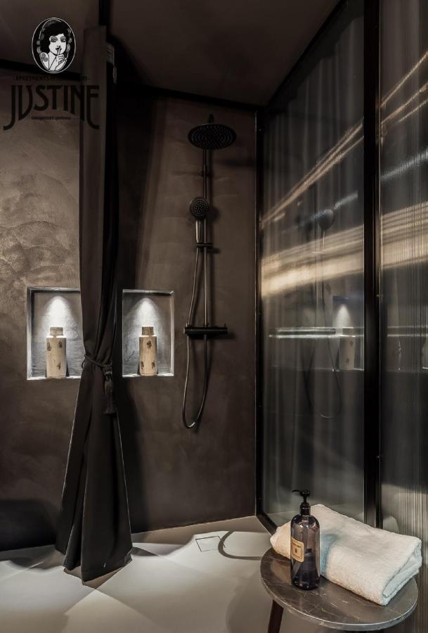 Shibari: Elegant Rio Apartment Madrid