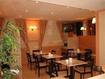 Laris Hotel 3*