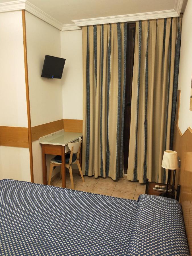 Guest house Maria Ronda 3*