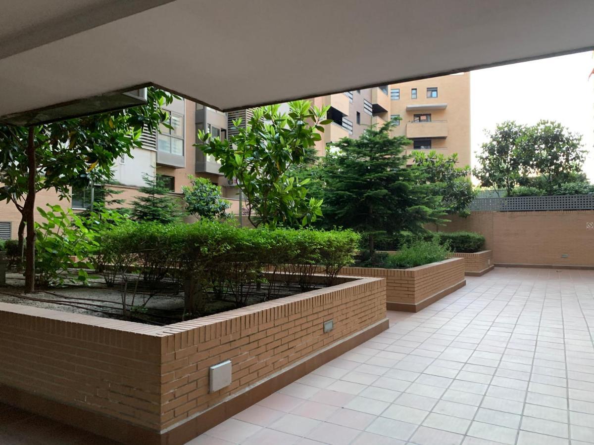 Apartamento Cerca Del Metro Con Plaza De Garage