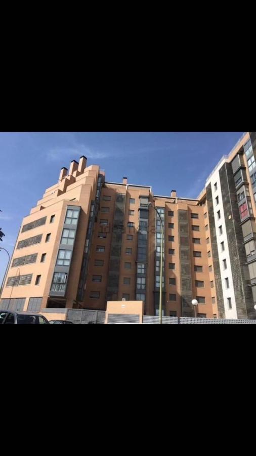 Apartamento Cerca Del Metro Con Plaza De Garage Apartamento *