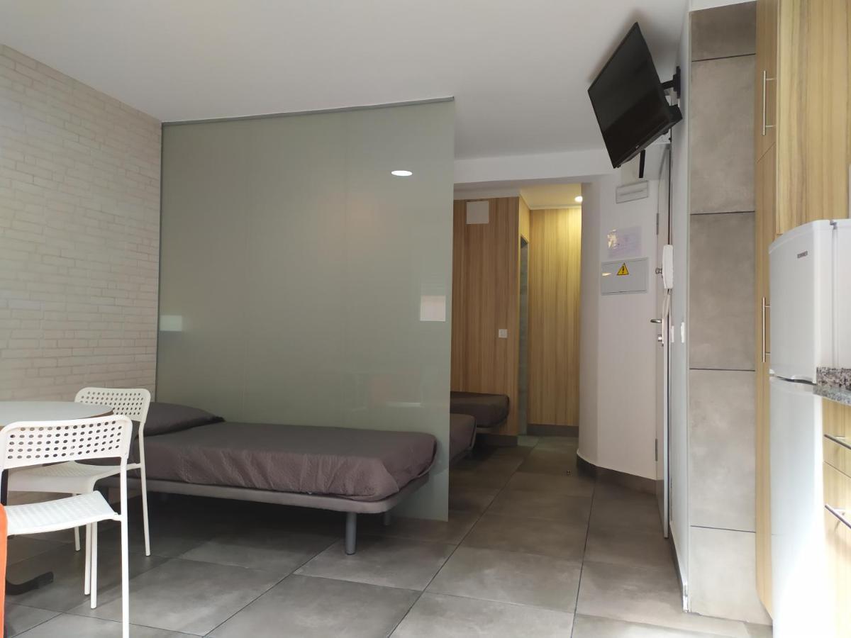 Urgel Apartamento *