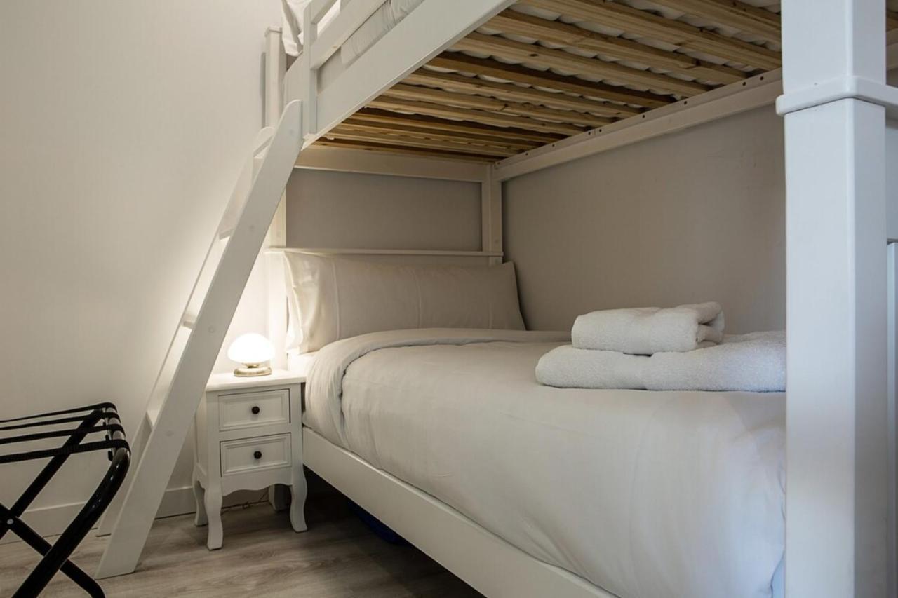 Modern 3 Bedroom In La Latina 10 Minutes To Metro Madrid