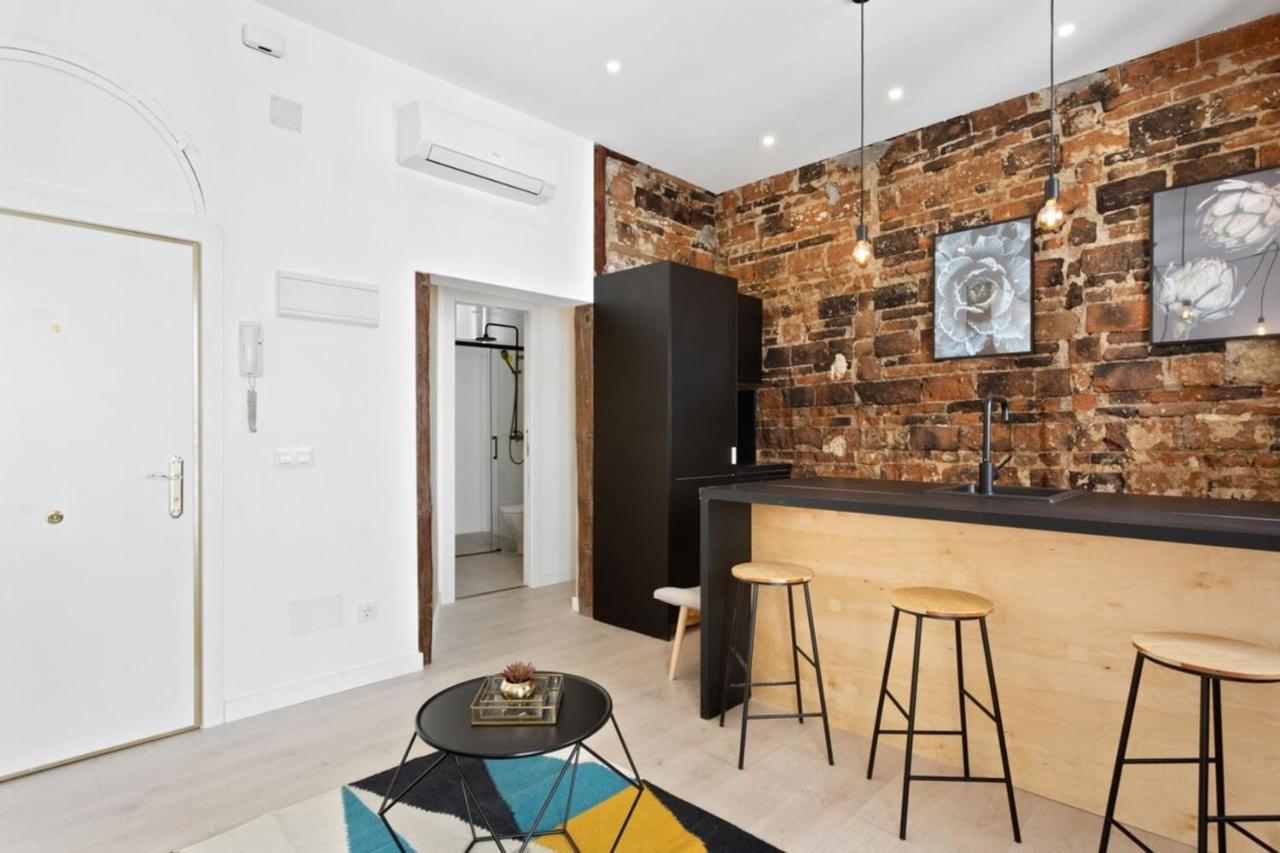 Modern 1 Bedroom Near Lavapies * Madrid