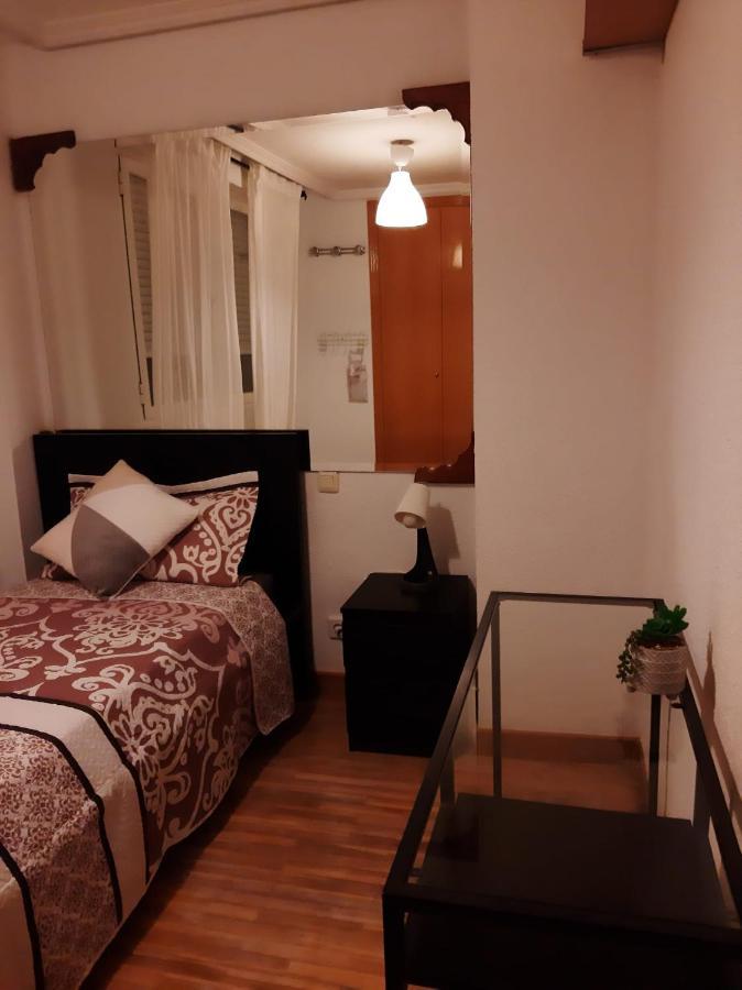 Habitación Muy Cerca Del Centro, En El Metro 10min A Sol/ Gran Vía * Madrid