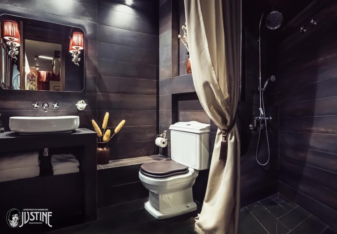Opium Den By Justine Turístico En Río * Madrid