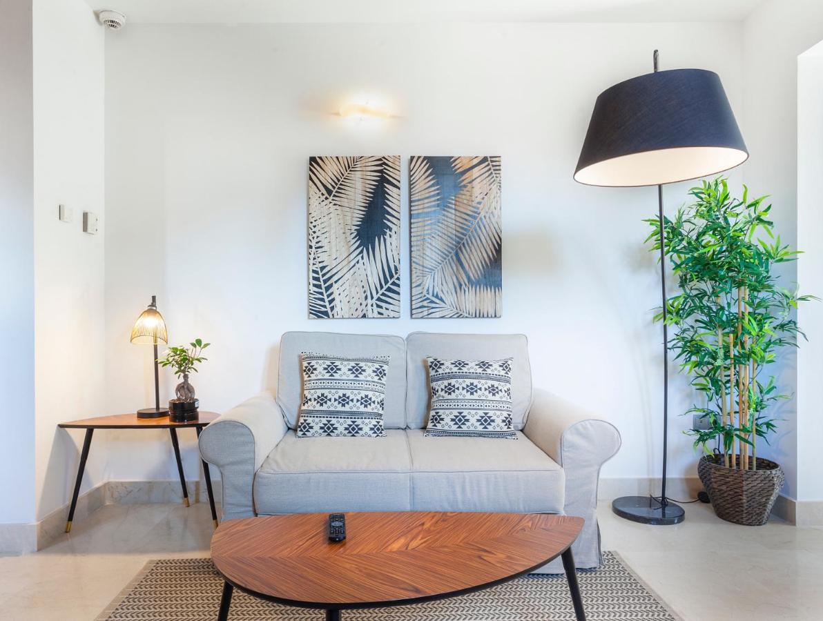 Mit House Echegaray En *