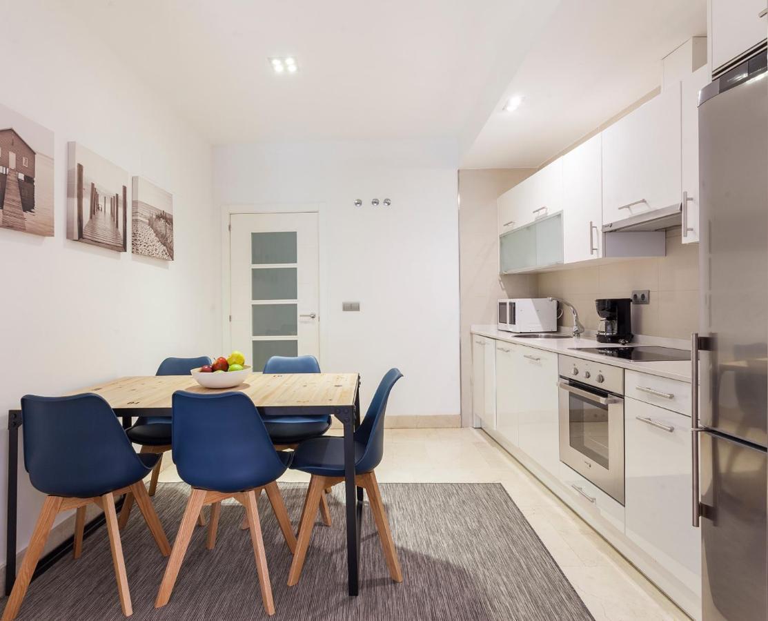 Mit House Echegaray En * Madrid