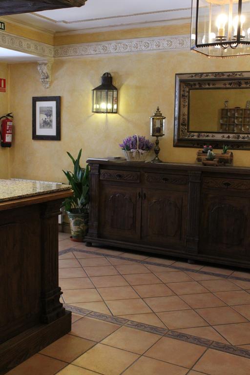 Guest house Maria Ronda 3*