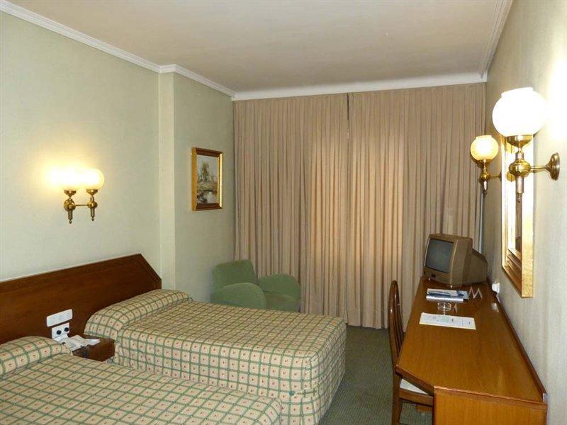 Hotel Nyx By Leonardo 4*