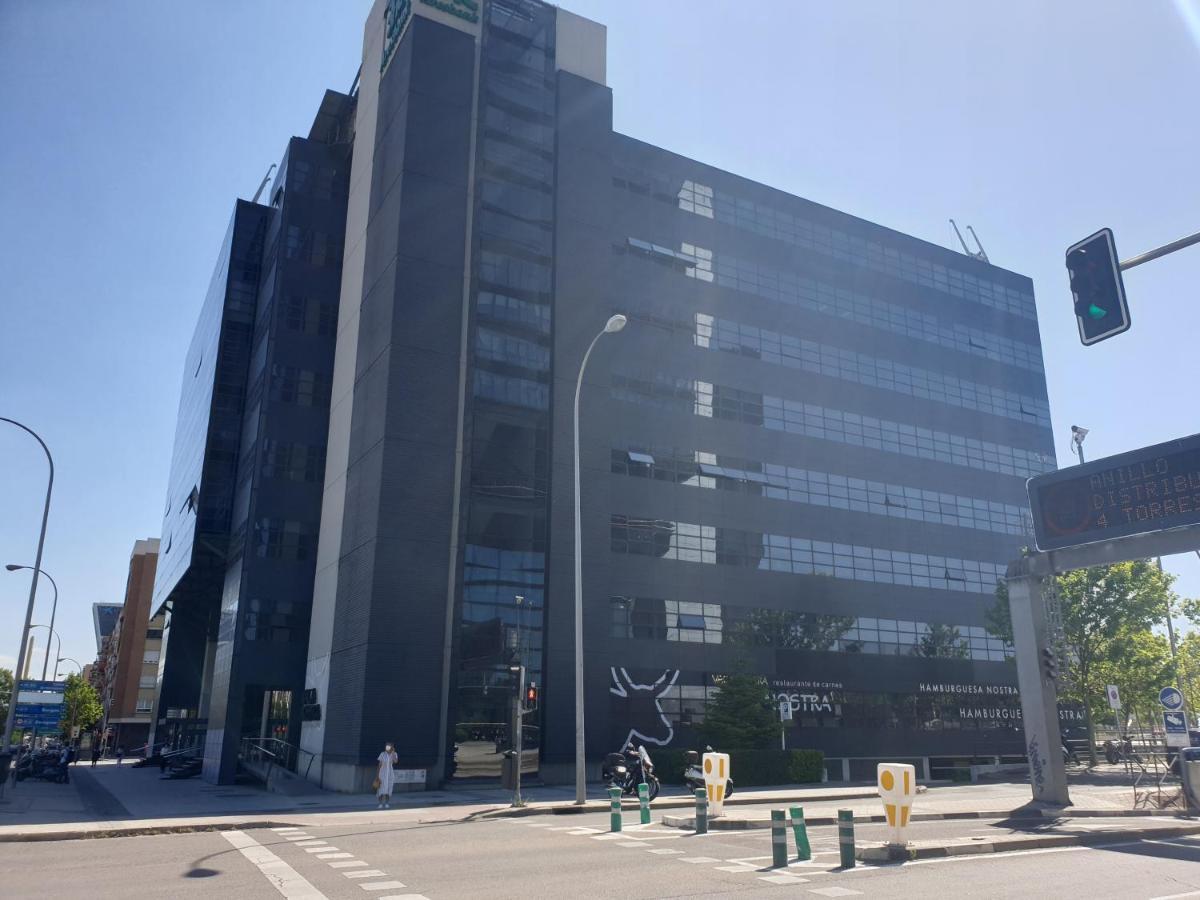 Bonito Apto Cinco Torres Plaza Castilla Apartamento Madrid