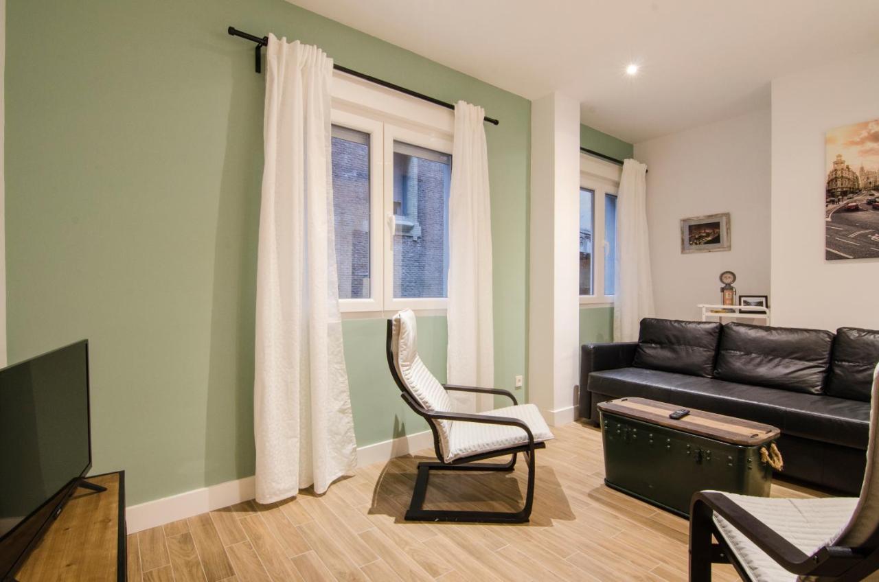 FANTÁSTICO (3H + 2B) Palacio Real Apartamento *