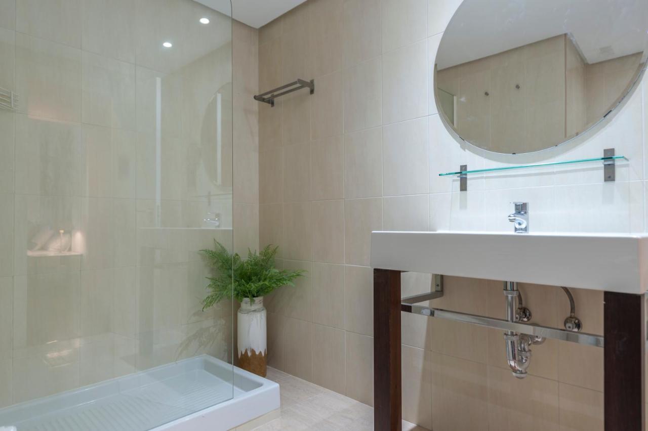 Apartamento Plaza De Castilla Iii
