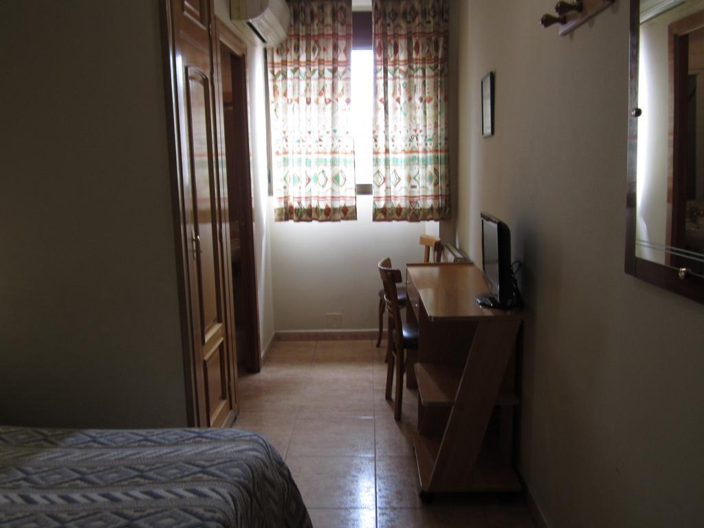 Mollo Guest house *