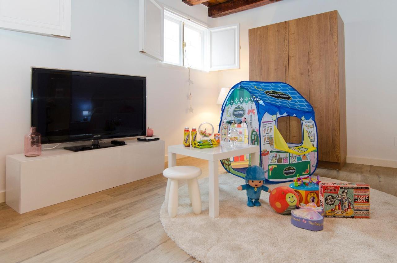 Hellenhost - Gran Via Apartment Madrid