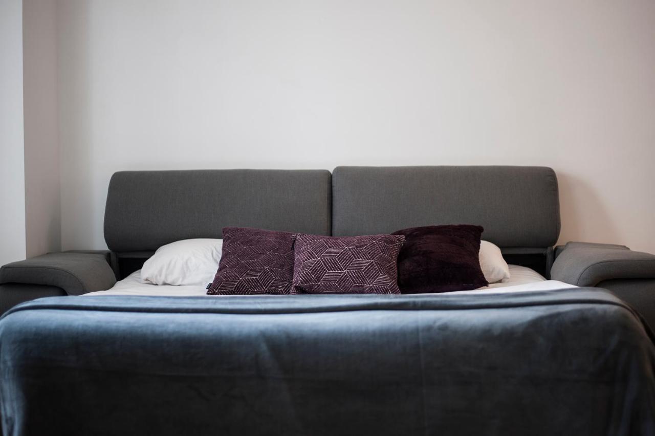 Hellenhost - Gran Via Apartment Madrid