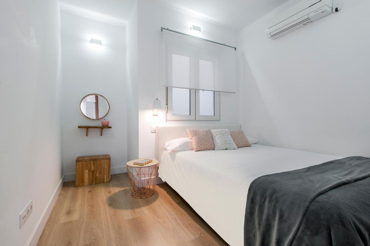 Hellenhost - Gran Via Apartment *