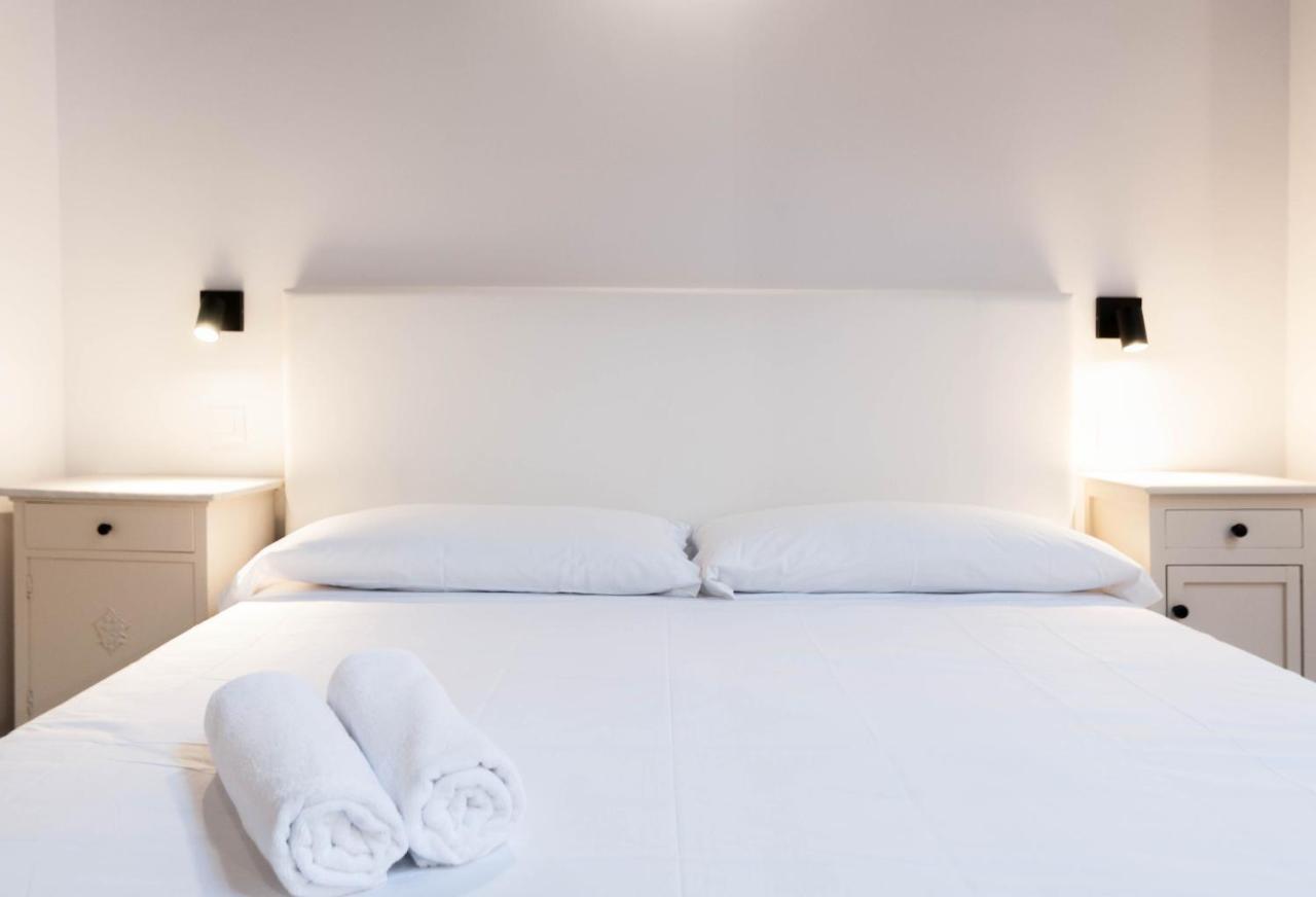 Hellenhost - Gran Via Apartment