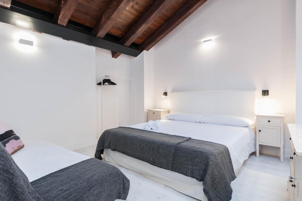 Hellenhost - Gran Via Apartment Madrid