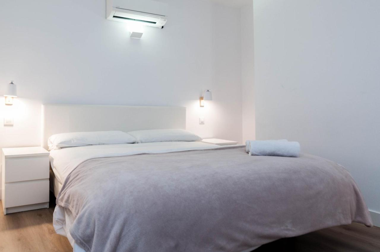 Hellenhost - Gran Via Apartment *