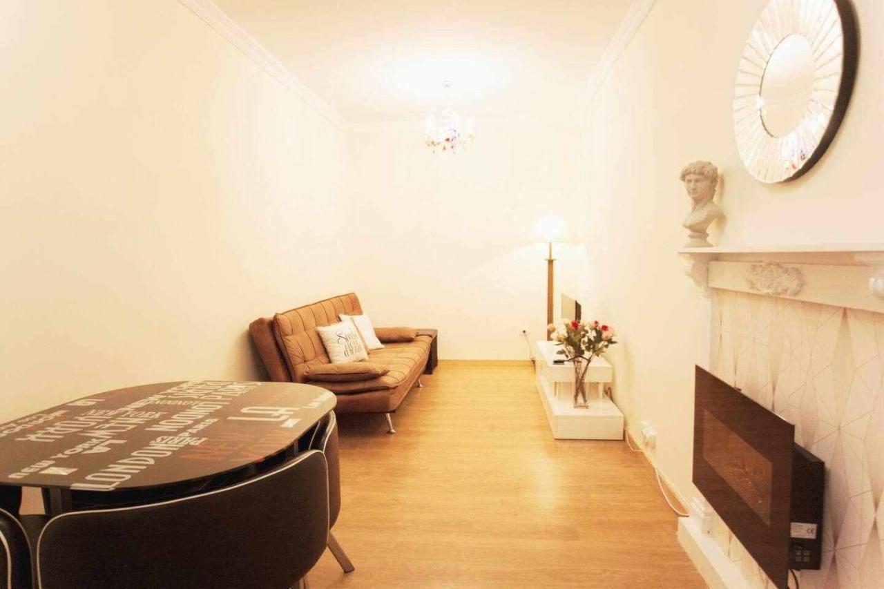 Dos Al Lado Del Metro Centrico Moderno Apartamento Madrid