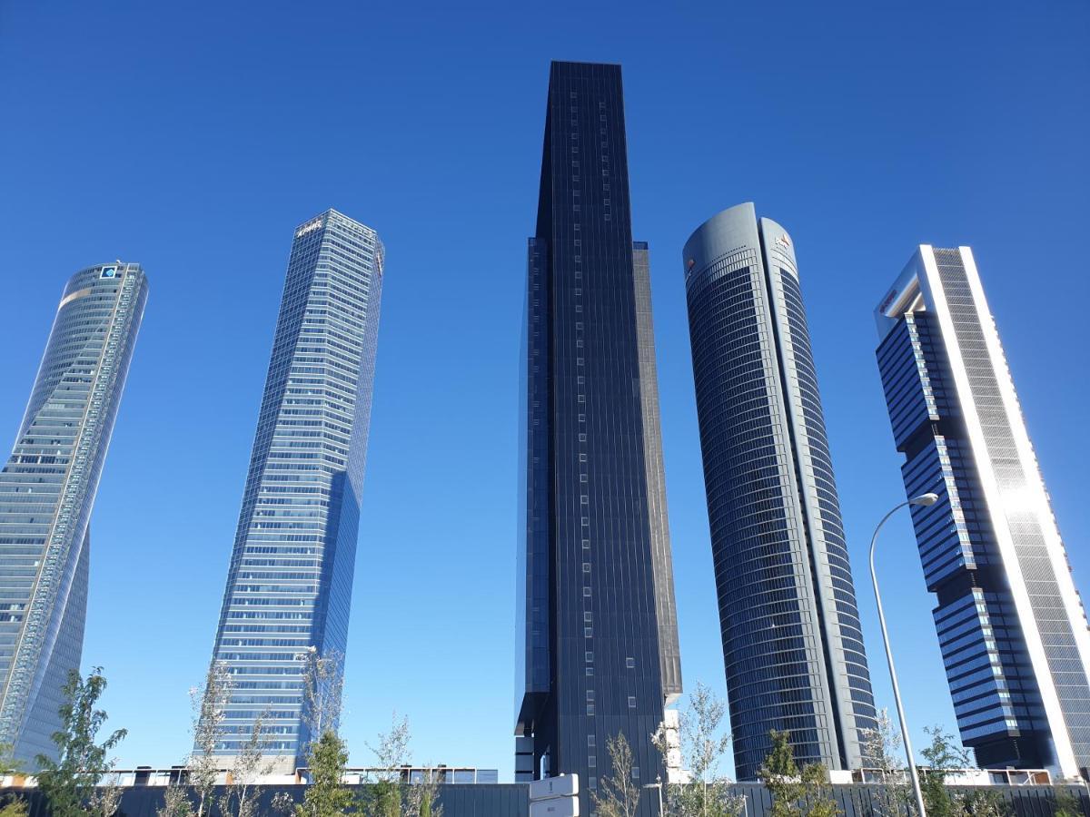 Bonito Apto Cinco Torres Plaza Castilla Apartamento Madrid