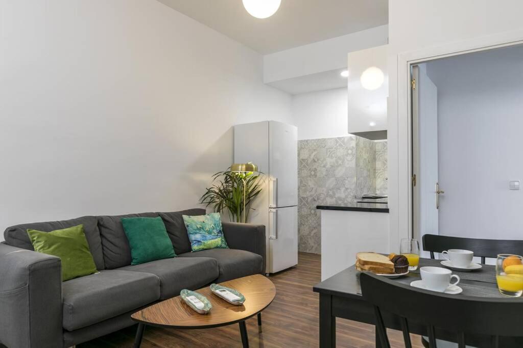 Plaza De Pedro Zerolo I Apartment Madrid