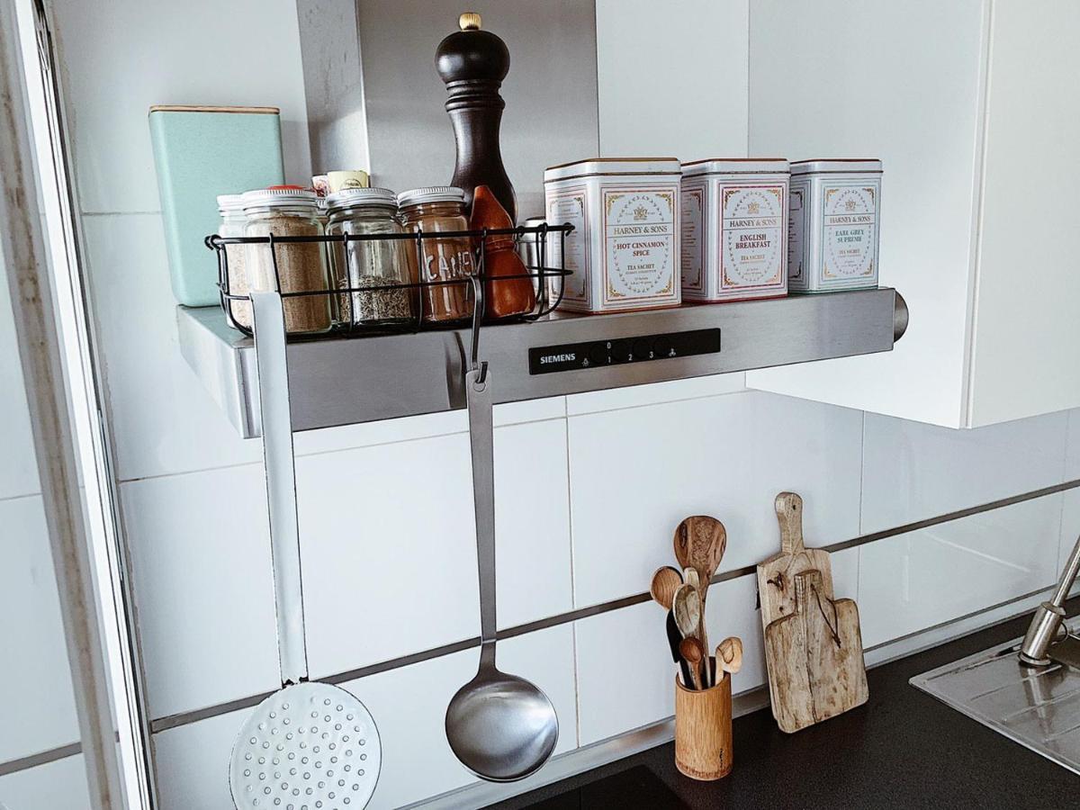 Apartamento De Diseño En Fuencarral Habitación en casa particular Madrid