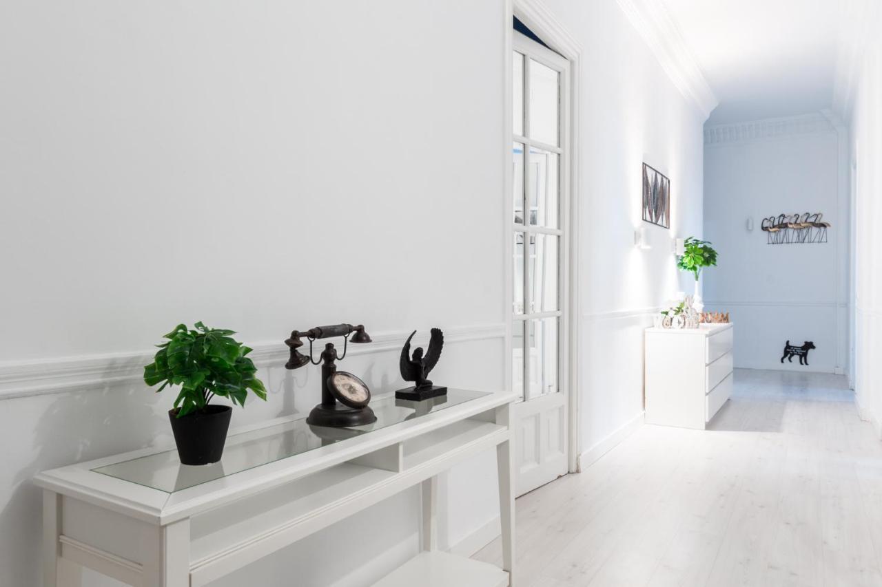 Penthouse Deluxe Granvia, By Monaro