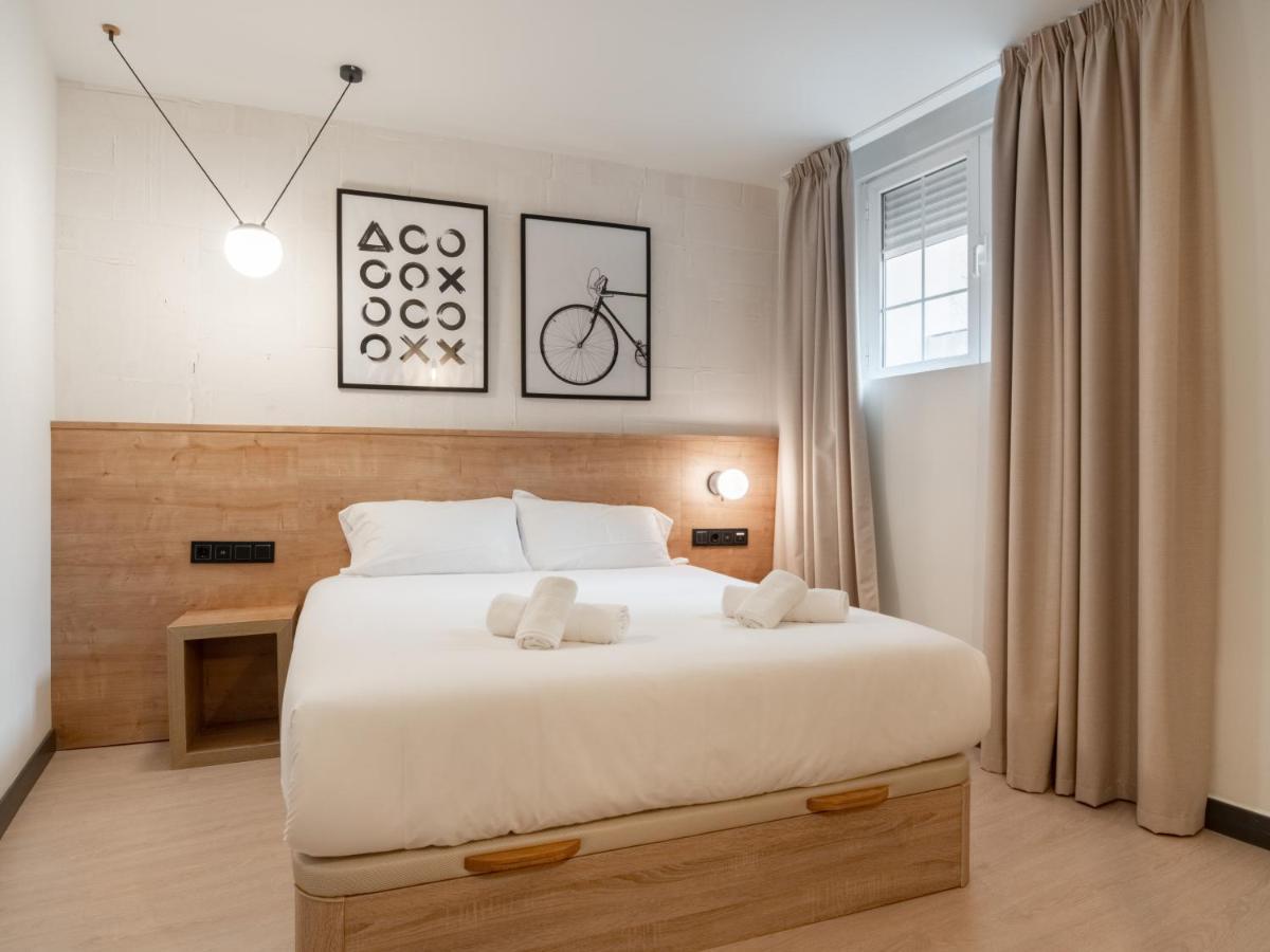 Limehome Calle De La Madera 3*