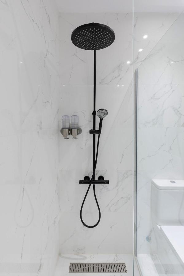 Jorge Juan Luxury, By Presidence