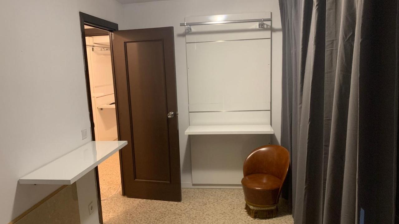 Con Despacho Suites Torr Av América-prosperidad Apartamento Madrid