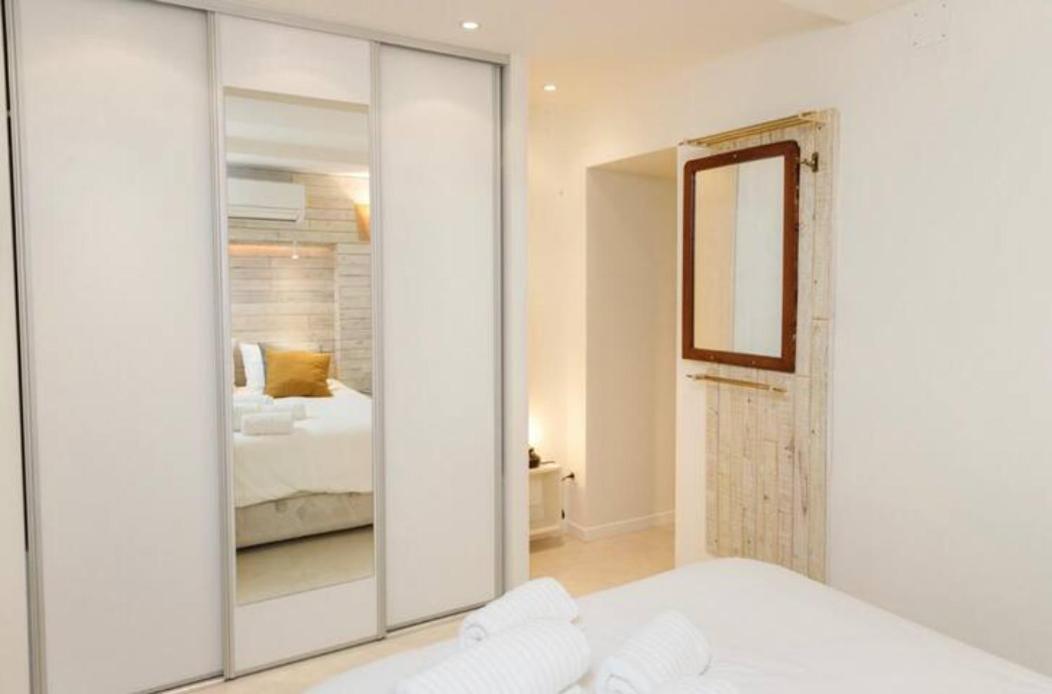 Beautiful & Cozy In The Heart Of