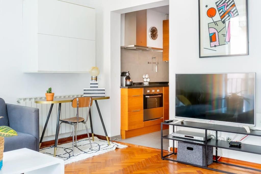 Malasana Beautiful Design 2bed 2bath * Madrid