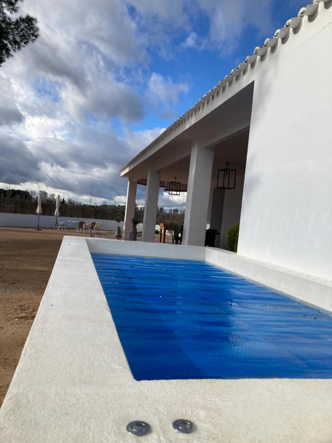 FINCA VALAUREA Vivienda de uso turístico Villa Madrid