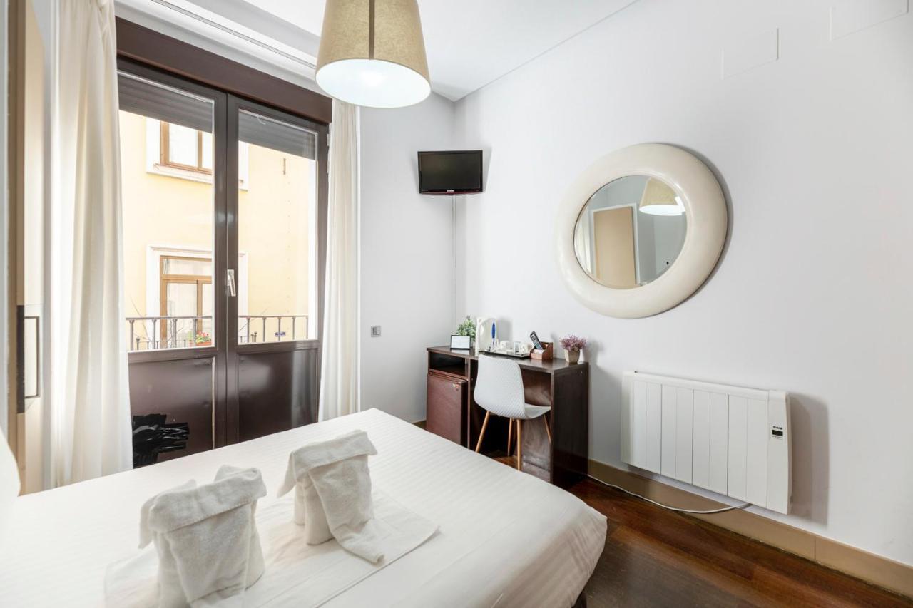 House Guest house *