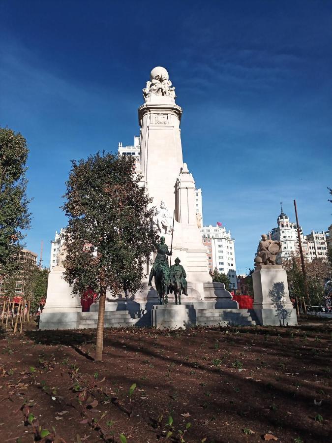 Piso De 2 Centro Gran Vía - Plaza De España, El Salón Y 2 Tienen Aire Apartamento Madrid