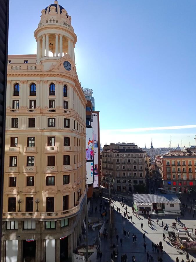 Exito En Madrid