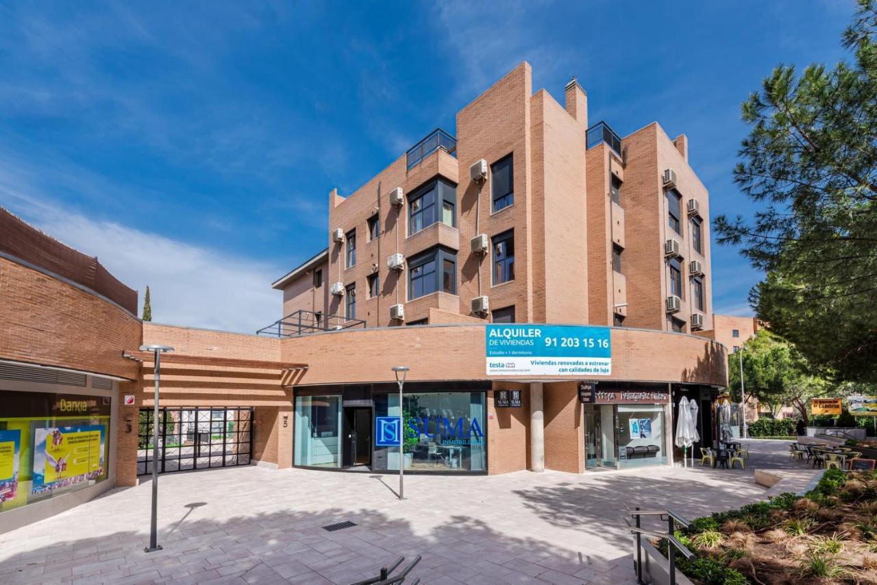 Premium In La Rosaleda Area - *