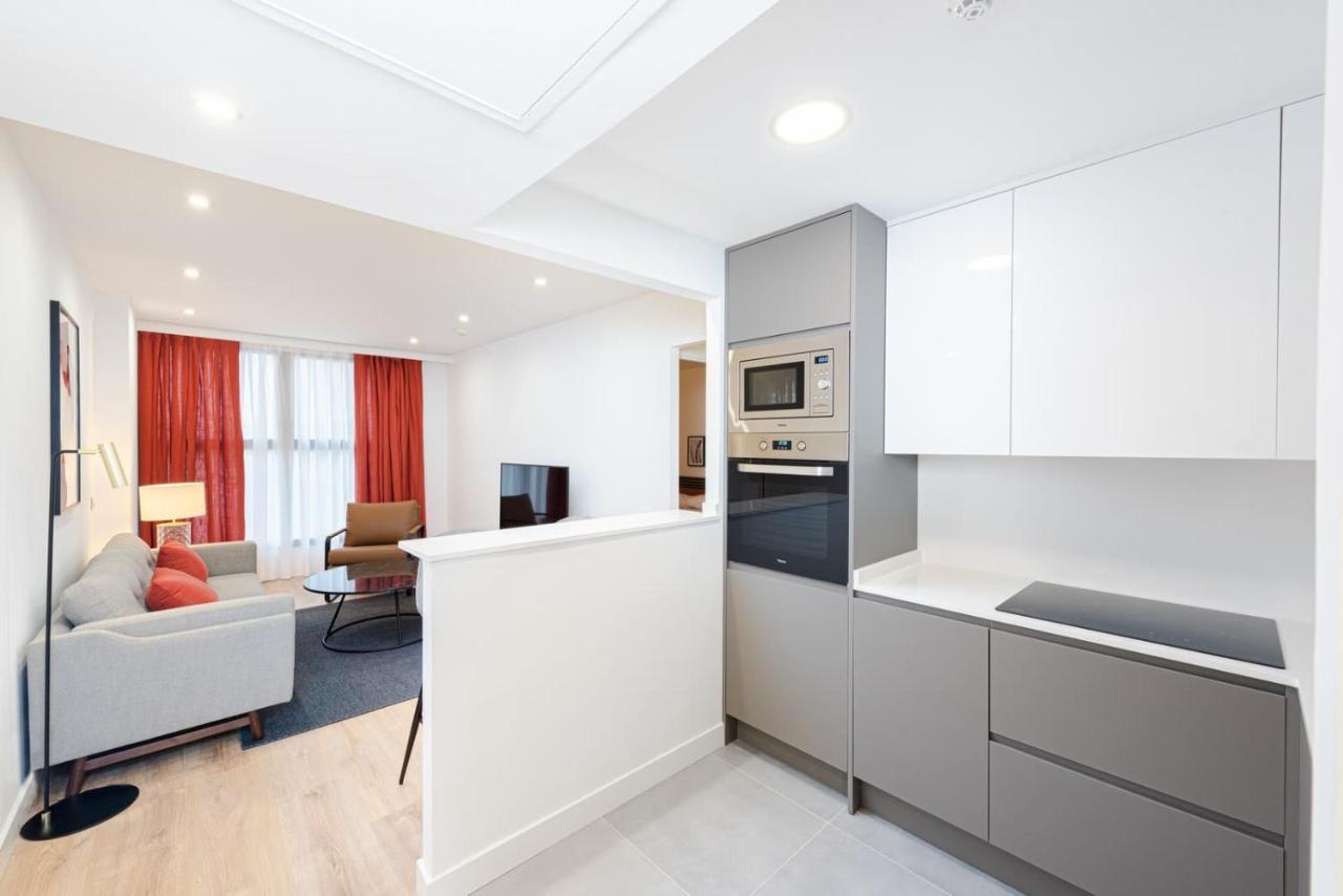 Unique And Sophisticated Design Homes In Financial Centre Apartamento Madrid