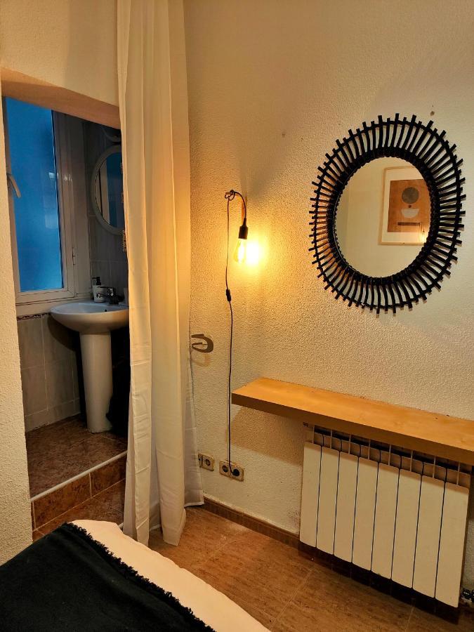 Corredera Rooms, No Llegadas Despues De 21h Pensión *