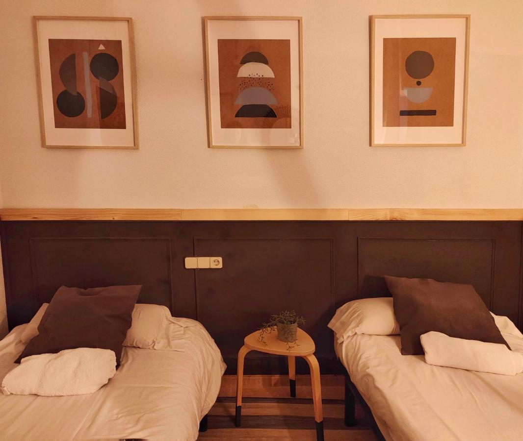 Corredera Rooms, No Llegadas Despues De 21h Pensión Madrid