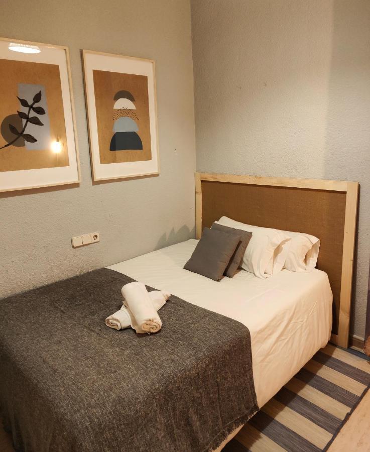 Pensión Corredera Rooms, No Llegadas Despues De 21h *