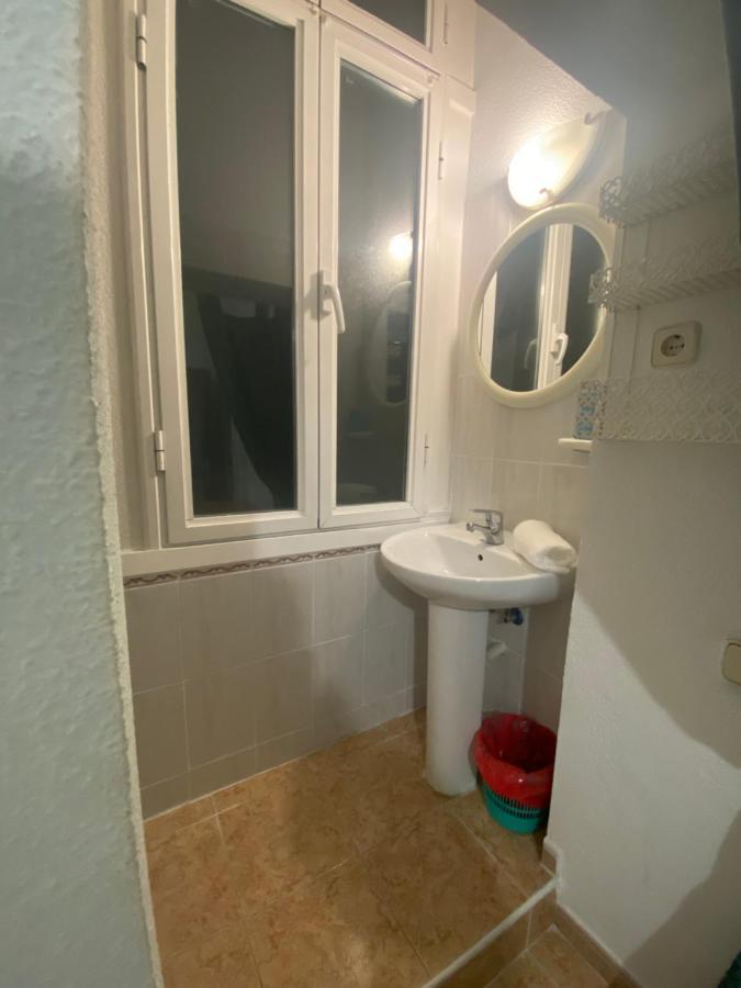 Pensión Corredera Rooms, No Llegadas Despues De 21h Madrid