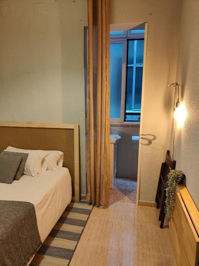Corredera Rooms, No Llegadas Despues De 21h Madrid