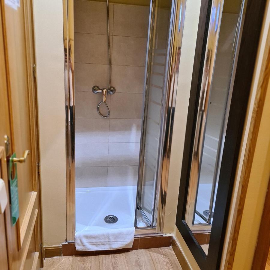 Oporto Guest house 2*