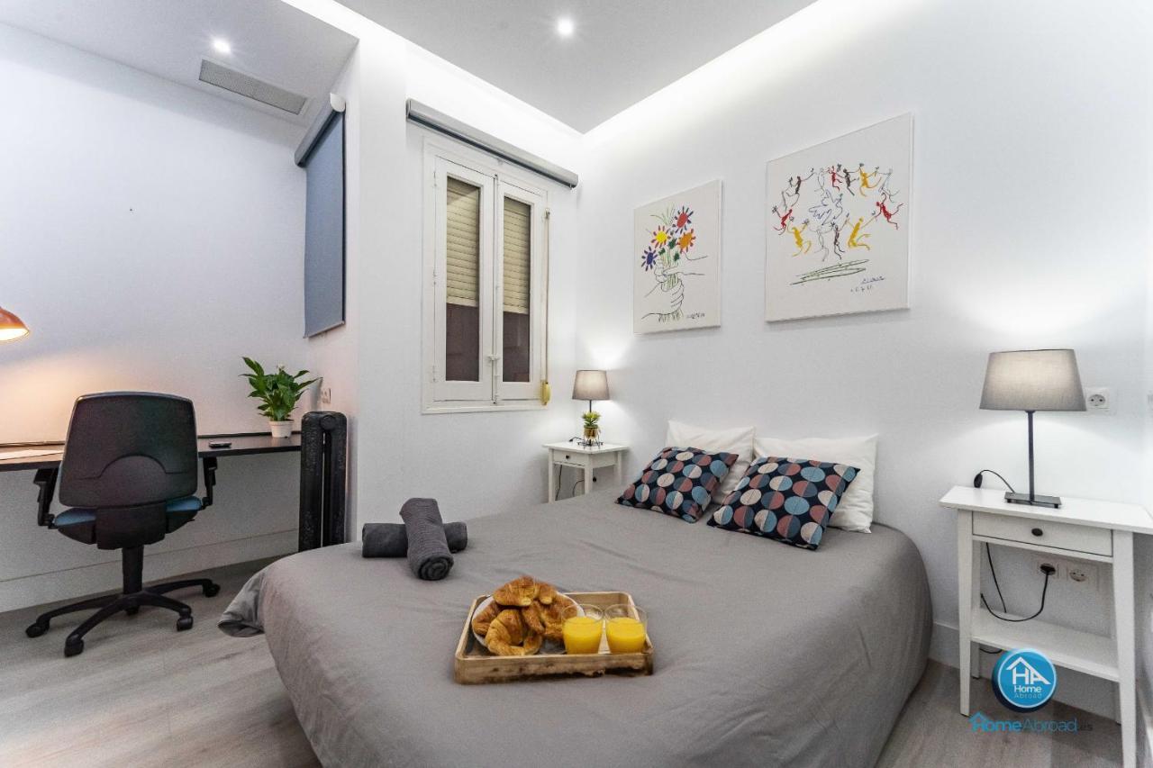 Modern Boutique In The Heart Of Apartment
