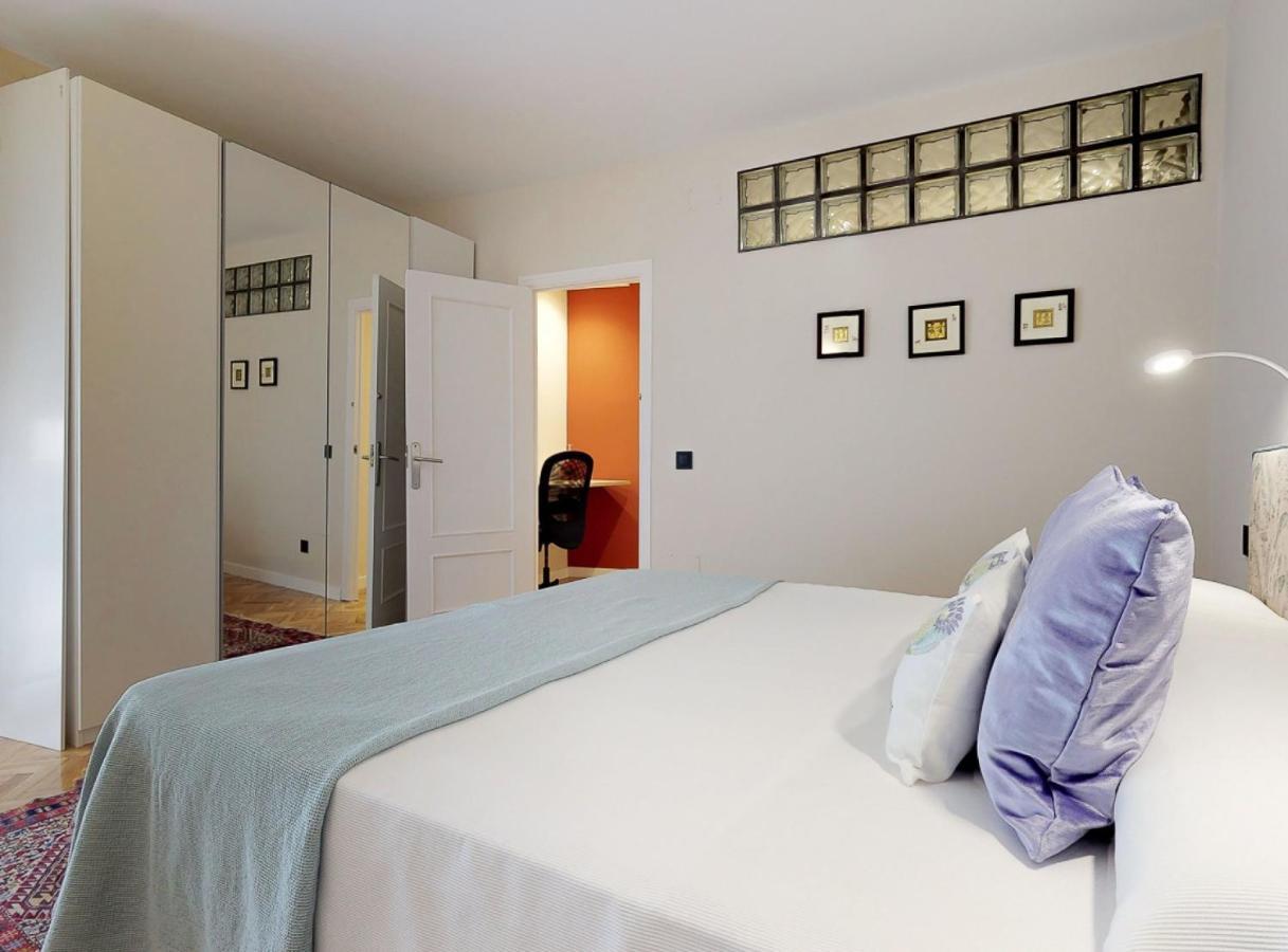 Center 2 Pax Plaza Santa Ana Iii Apartamento