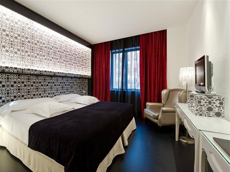 Vincci Via - 66 Hotel