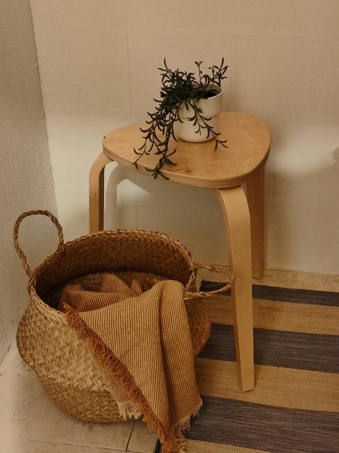 Corredera Rooms, No Llegadas Despues De 21h *